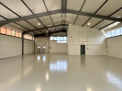 Unit 20, Shepperton Business Park, Shepperton, Industrial / Warehouse To Let - IMG_8321.jpeg