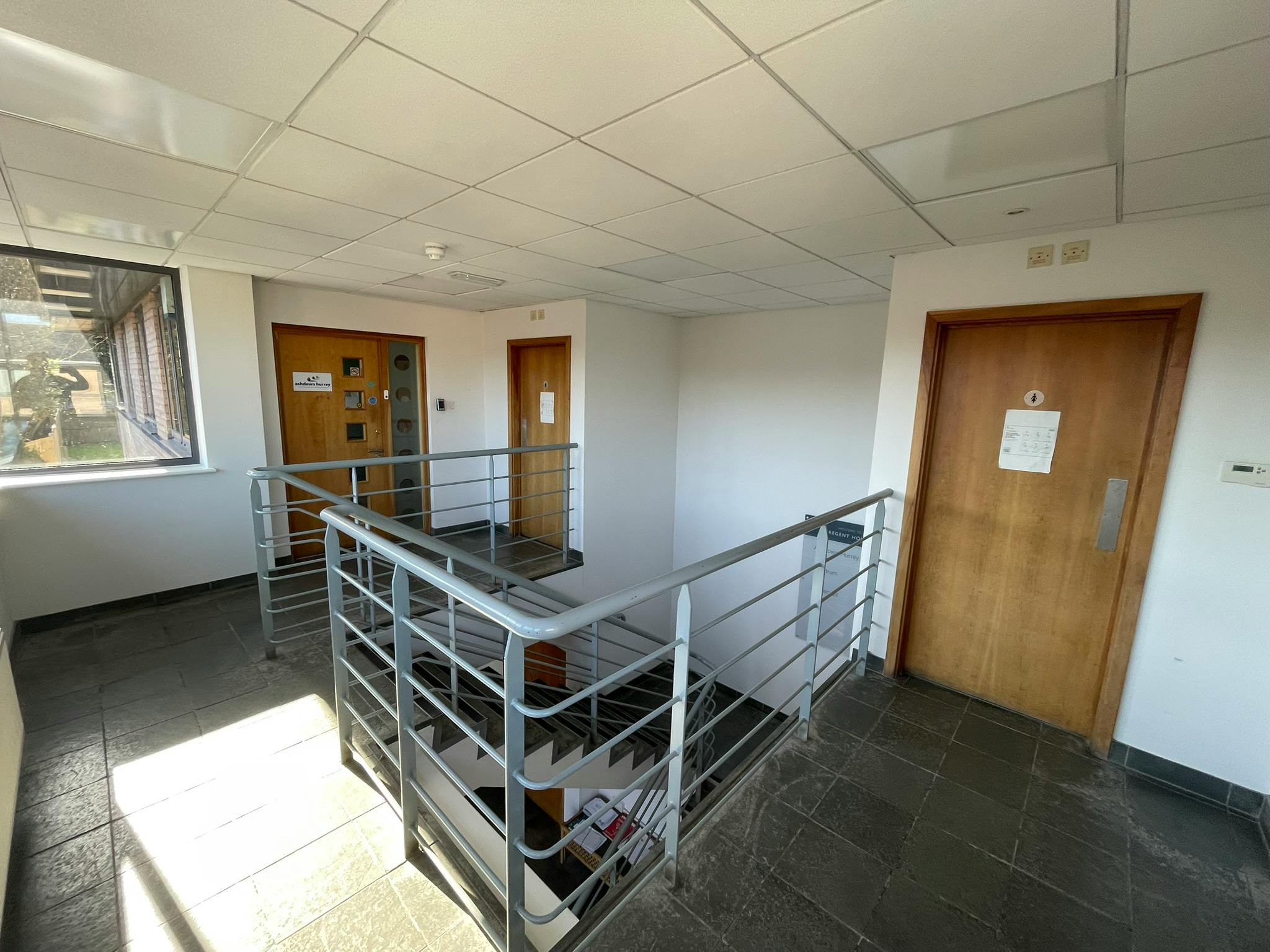 First Floor, Regent House, Battle, Office To Let - IMG_4201.JPEG