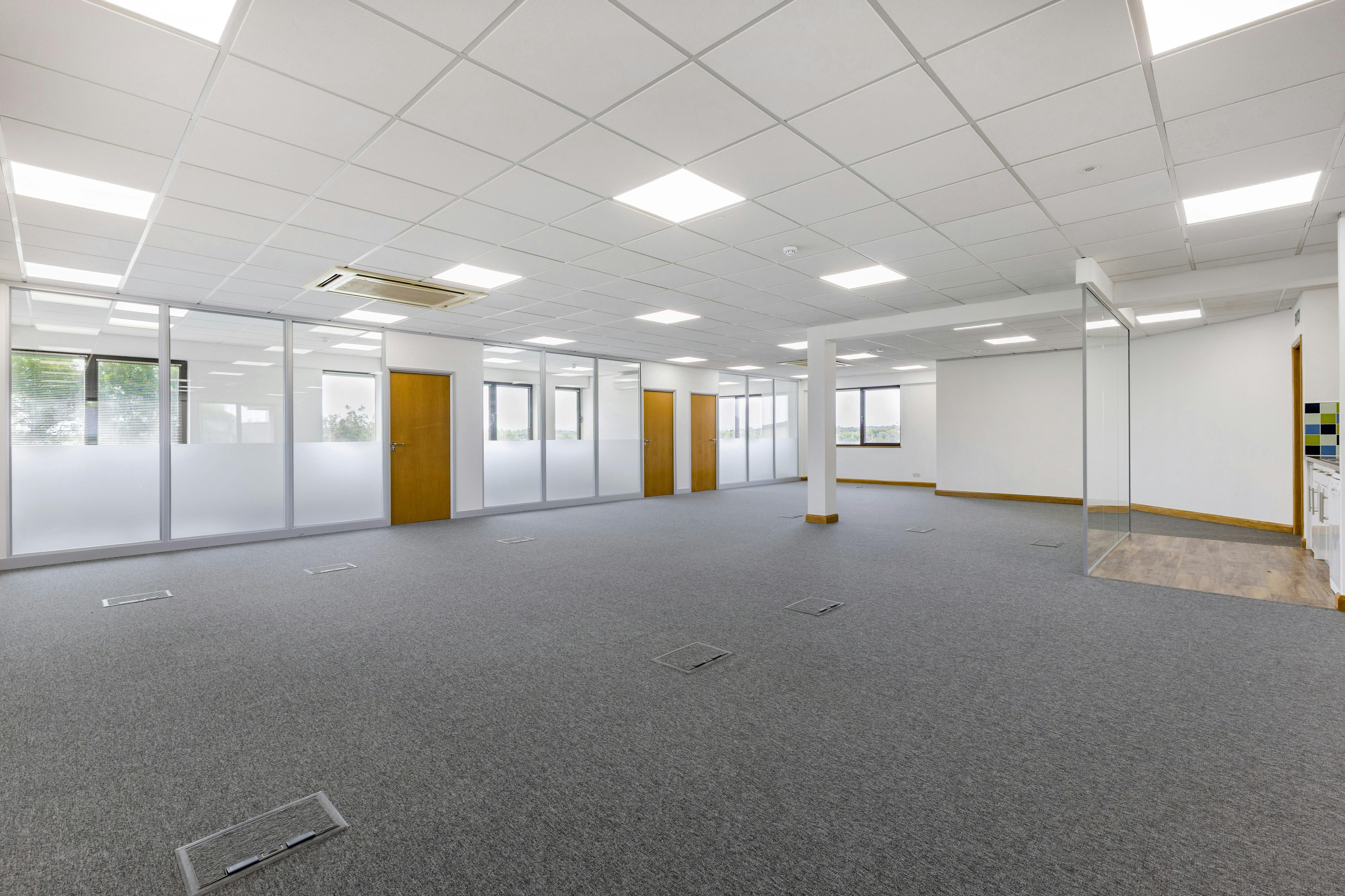 Unit 2, Bell Business Park, Aylesbury, Offices To Let - 96419_2BellBusinessParkSmeatonClose  26.jpg