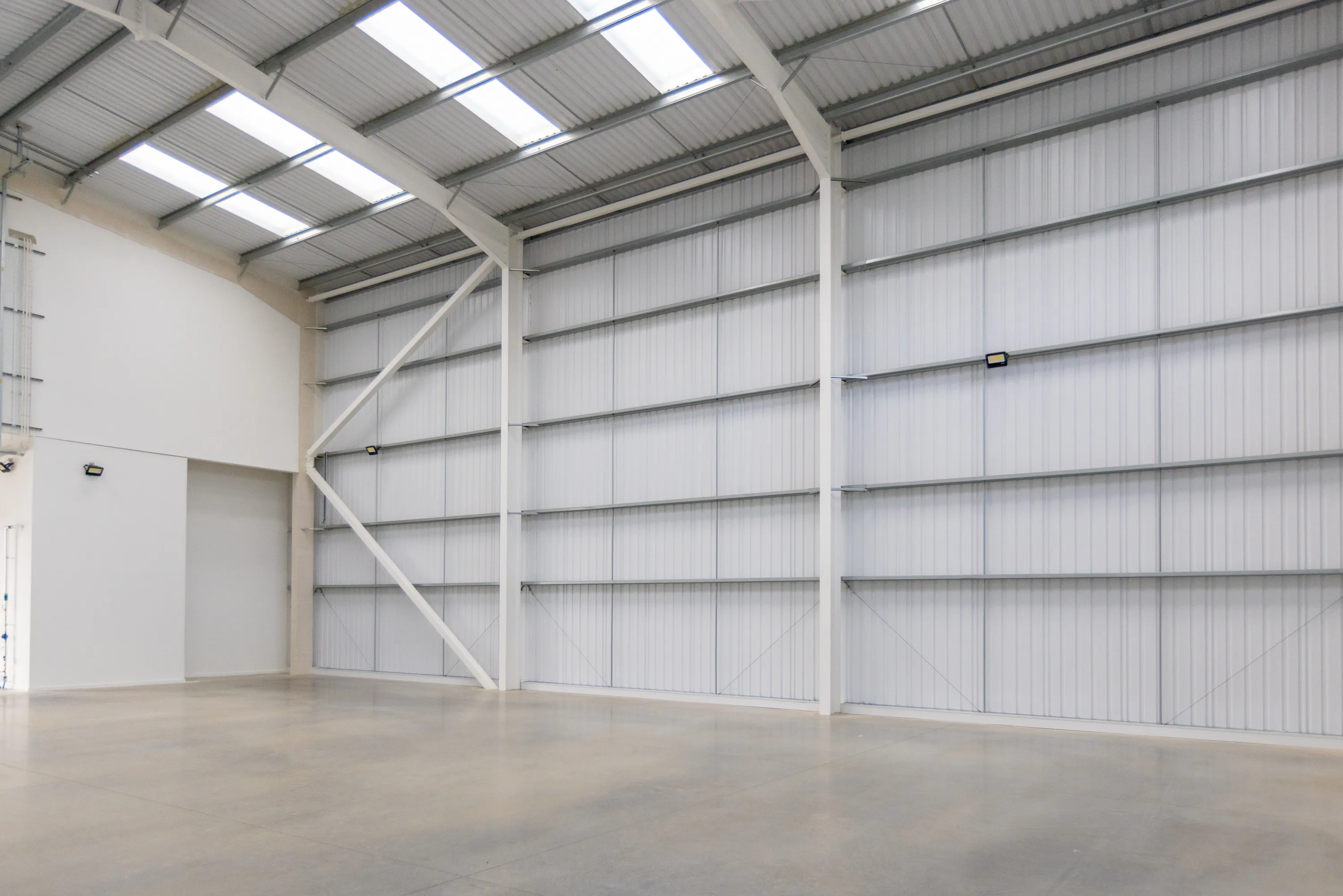 Unit 19 T45, Aire Valley Road, Leeds, West Yorkshire, LS9 0AA
