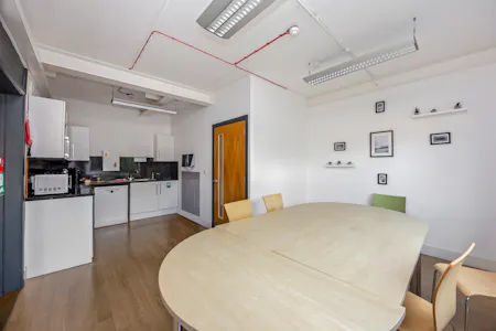 BLB House, Unit 15 Hunns Mere Way, Brighton, Business Park / Business Units / E (Commercial / Business / Service) / Flex Office / Office / Serviced Office To Let - Hunns Mere Way, BLB House Unit 15-010.JPG