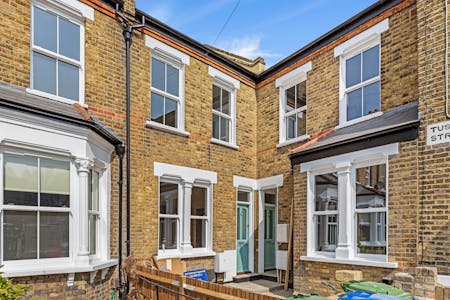 Tuskar Street, London, Residential House / Terraced house To Let - External Shot