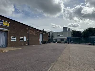 Unit 7 Caxton Way, Watford, Industrial / Light Industrial / Trade Counter / Warehouse To Let - IMG_5969.jpeg