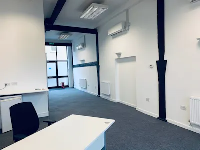 Alexander House, Richmond, Office To Let - IMG_7622.jpg