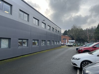 Units A & C Knaves, Beech Way, High Wycombe, E (Commercial / Business / Service) / Office / Workshops To Let - 20250121_123540970_iOS.jpg