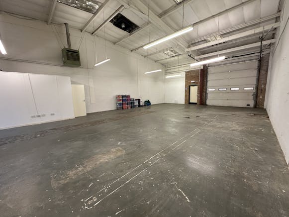 24 Woolmer Trading Estate, Bordon, Industrial / Warehouse To Let - IMG_8109.JPG