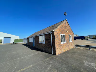Unit 55, Ely, Industrial/Logistics Lease Assignment - IMG_9949.jpeg