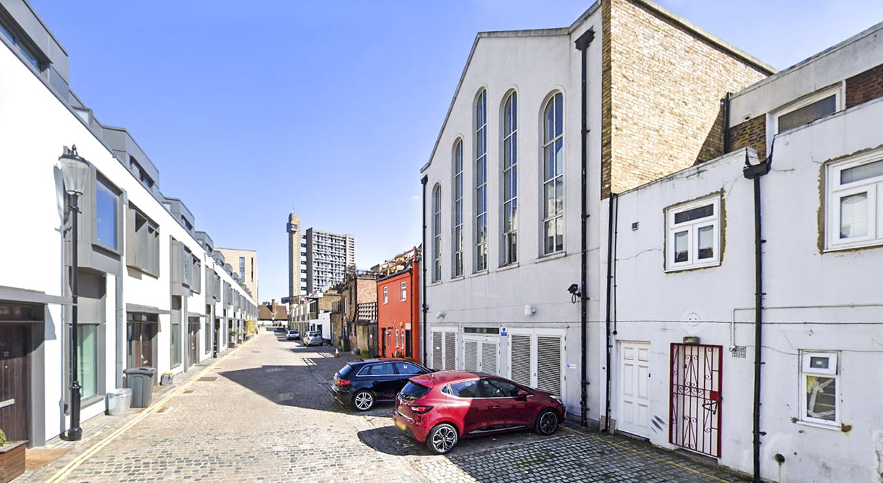 92 Golborne Road, 92 Golborne Road, Ladbroke Grove, Office To Let - 92 Goldbourn Road Portobello Ladborek Grove W10 Office to let West London EXT rear mews A.jpg