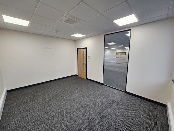 Digital House, Stourport Road, Kidderminster, Office To Let - 20260122_115012.jpg
