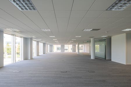 200 Fowler Avenue, Farnborough, Office To Let - Canon Photo-047.jpg