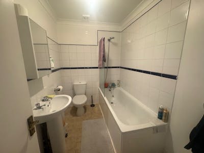 82-84 Seven Sisters Road, Holloway, Investment For Sale - 7.jpg