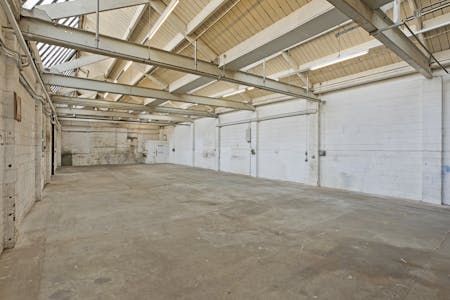 Unit 6 Mount Road Industrial Estate, Huddersfield, Industrial To Let - IMG_0386.jpg
