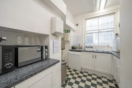 168 Finchley Road, London, Office To Let - 1513065 (1).jpg
