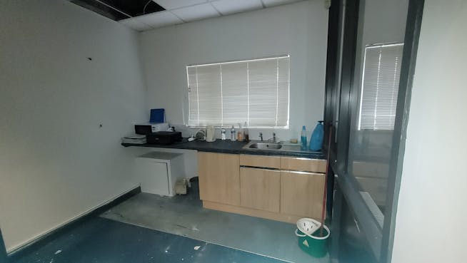 2 Miller Lane, Glasgow, Offices / Retail To Let - 20260211_121318.jpg