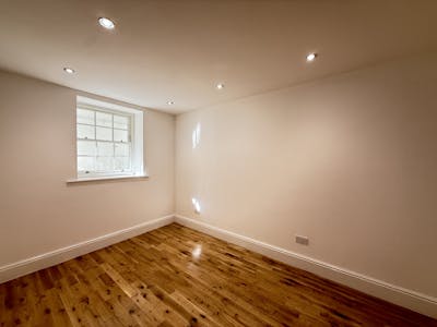 11 Park Square East, Leeds, Office To Let - IMG_0287.JPG