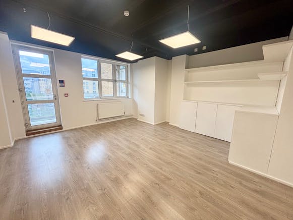 Harbour Yard, Chelsea Harbour, London, Office To Let - IMG_4696.jpeg