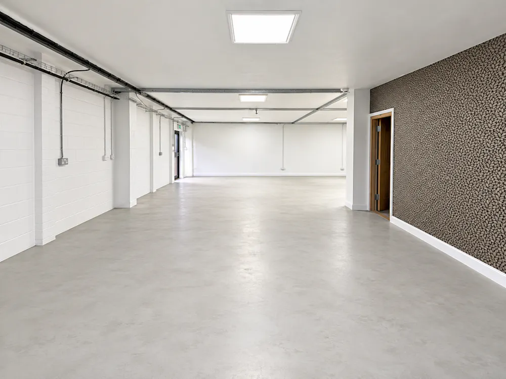 7 Eldon Way Industrial Estate - Image 2
