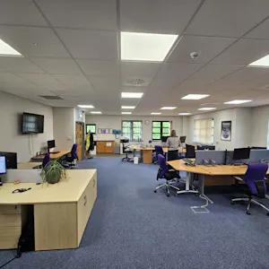 6a Kingfisher Court, Bellbrook Industrial Estate, Uckfield, Office To Let - 20260416_094312_resized.jpg