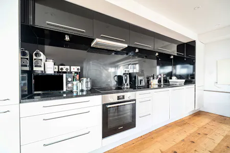 22/23 Holywell Row, London, Investment / Mixed Use / Office / Residential For Sale - 1521451 (18).jpg