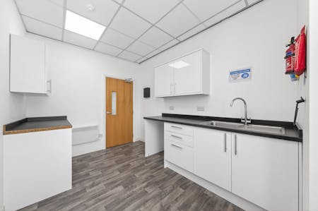 Taylors Court, Taylors Court, Rotherham, Office To Let - _DSC5598.jpg