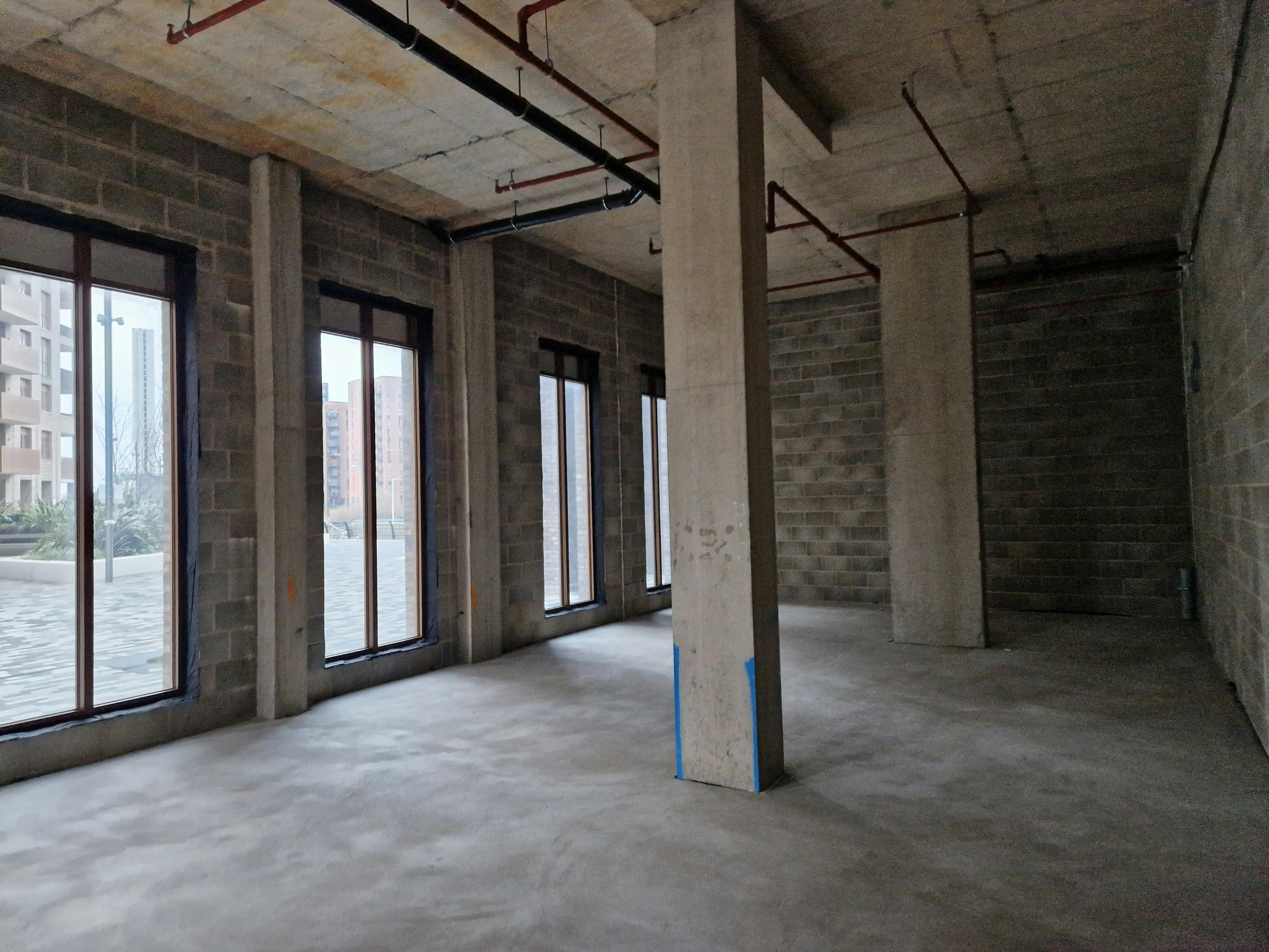 Retail/Shop in Barking - photo 3