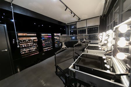 Unit 6, 36-42 New Inn Yard, London, Office To Let - 1Z5A9869 FINAL.jpg