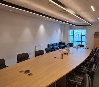 Flex7 Ltd, Ruscombe Business Park, Twyford, Office / Industrial / Warehouse For Sale - Image 5.png