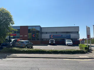 343 Edinburgh Avenue, Slough, Industrial Lease Assignment - IMG_0112.JPEG