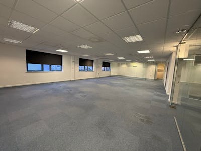 Vantage House, Second Floor, 6-7 Claydons Lane, Rayleigh, Office To Let - WhatsApp Image 20241125 at 112152_910b3bff.jpg