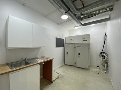 177 Wardour Street (Ground & Lower Ground Floor), London, Retail To Let - IMG_7474.jpg