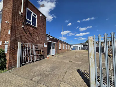 34 Towerfield Road, Southend-on-Sea, Industrial To Let - WhatsApp Image 2026-07-27 at 15.17.22 (2).jpeg