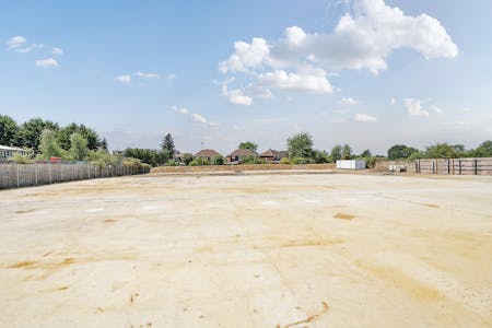 Land at Waltham Cross, Cheshunt, Open Storage To Let - 1318984106863a931ec634.jpg
