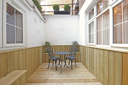 Prime Residential Mayfair Property, 12- 13 Hertford Street, London, Investment / Residential For Sale - 2 apartmentpatio.jpg