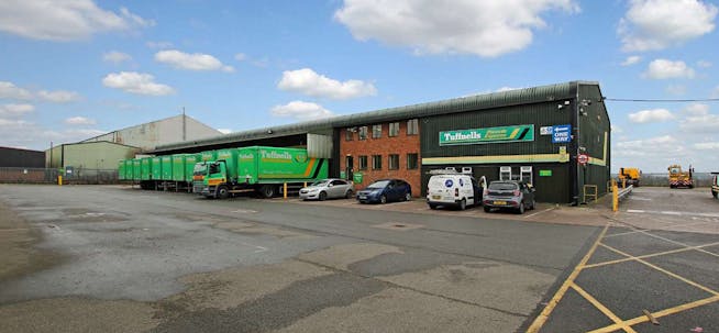 Wallows Industrial Estate, Brierley Hill To Let / For Sale - Rear elevation .png