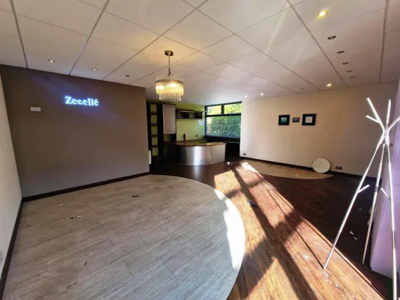 Unit 18 Hassocks Wood Business Centre, Basingstoke, Industrial / Office To Let - 20261016_102915.jpg