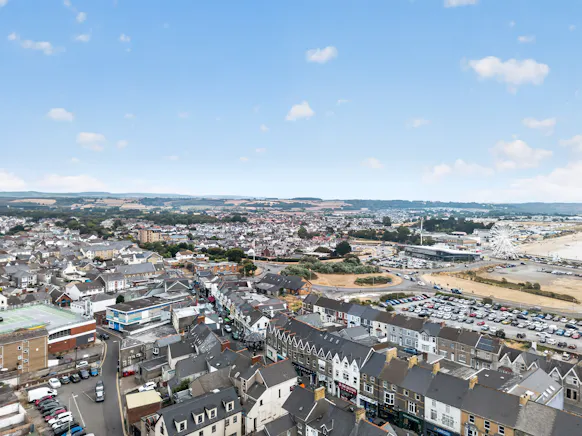 41 John Street, Porthcawl, Investment / Other For Sale - 020_DJI_20260815104247_0006_D.jpg