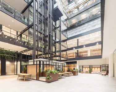Belvedere South, 151 Buckingham Palace Road, London, Office To Let - Pano_7861_7864 - 200826_JLL_151_Buckingham_Palace_Road_©_Peter Landers Photography - Large-2.jpg
