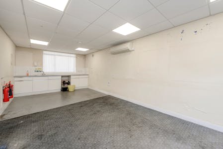 137 Ladbroke Grove, London, Office / High Street Retail To Let - 137 ladbroke grove-4697 - Copy.jpg
