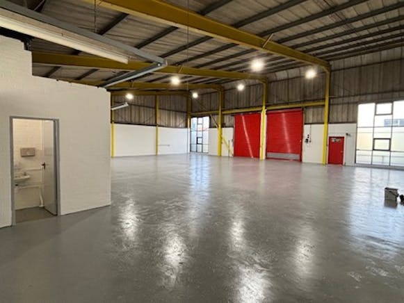 Unit 22/23 Lion Court, Basingstoke, Industrial To Let - LC22-23Picture4 - 09 02 2026.jpg