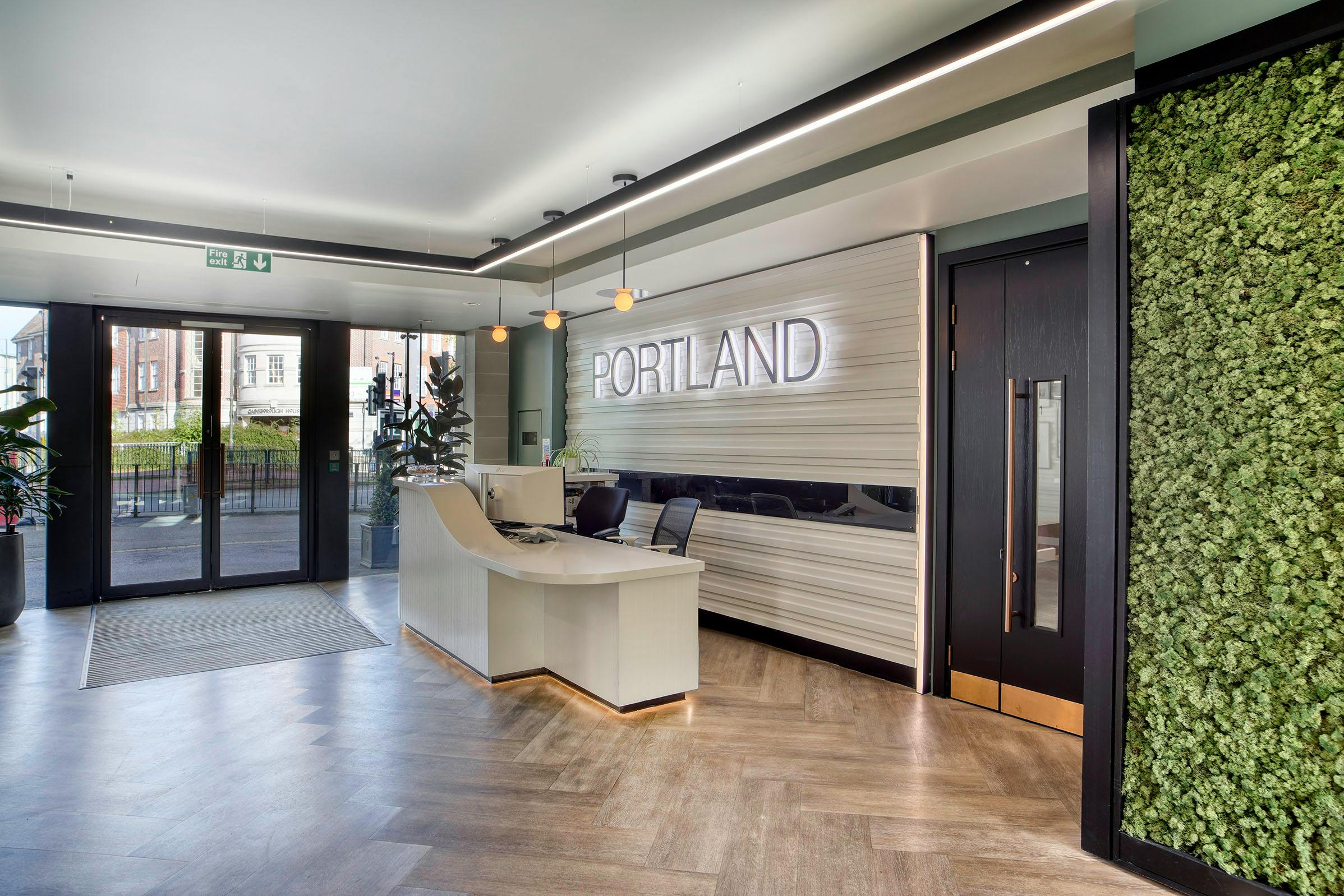 Portland, 25 High Street, Crawley, Offices To Let - AWP_9672_edit.jpg