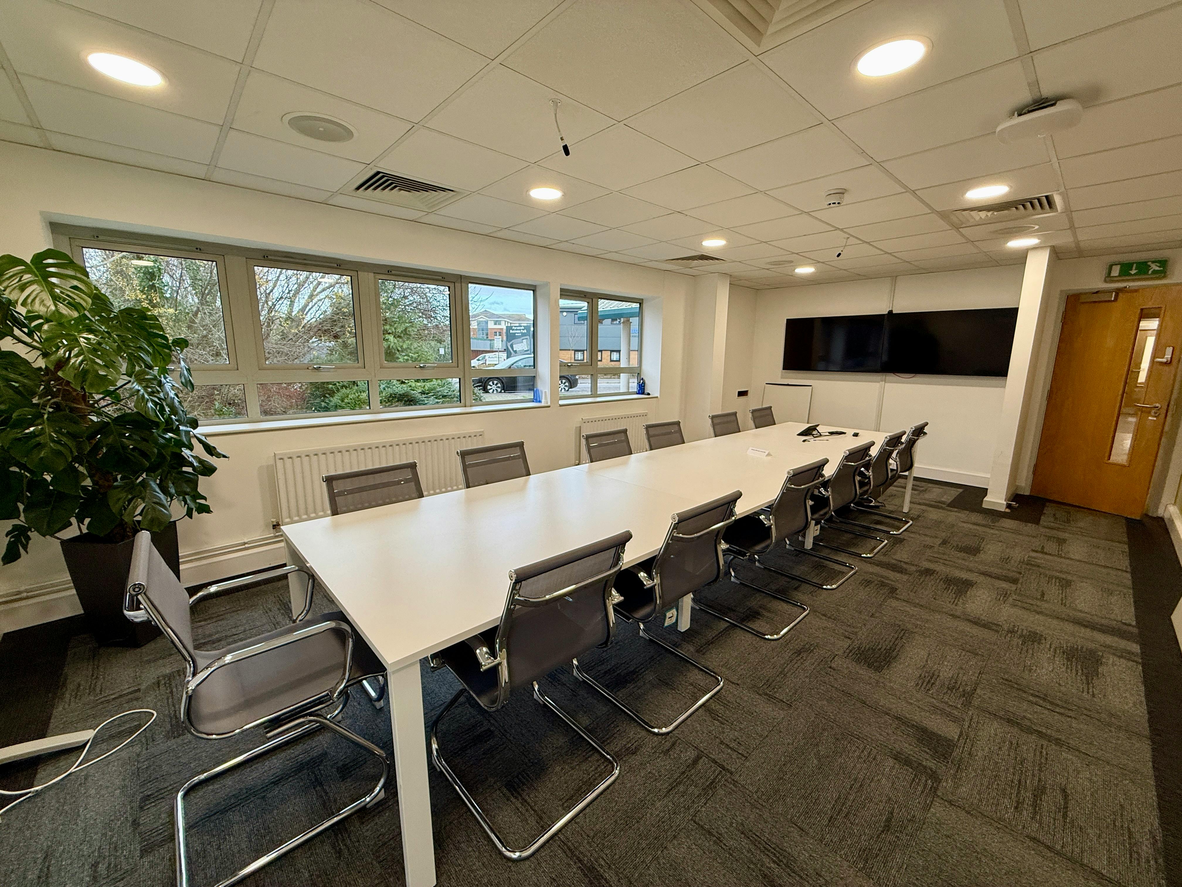 Industrial Unit in Ringwood - photo 2