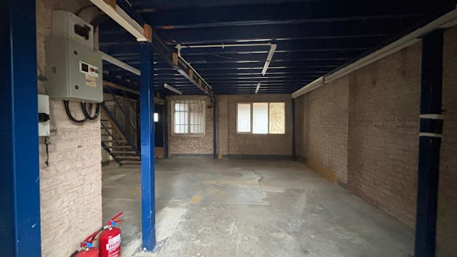 Archersfield, Basildon, Industrial / Office To Let / For Sale - WhatsApp Image 2025-02-18 at 14.04.15_6a71049e.jpg