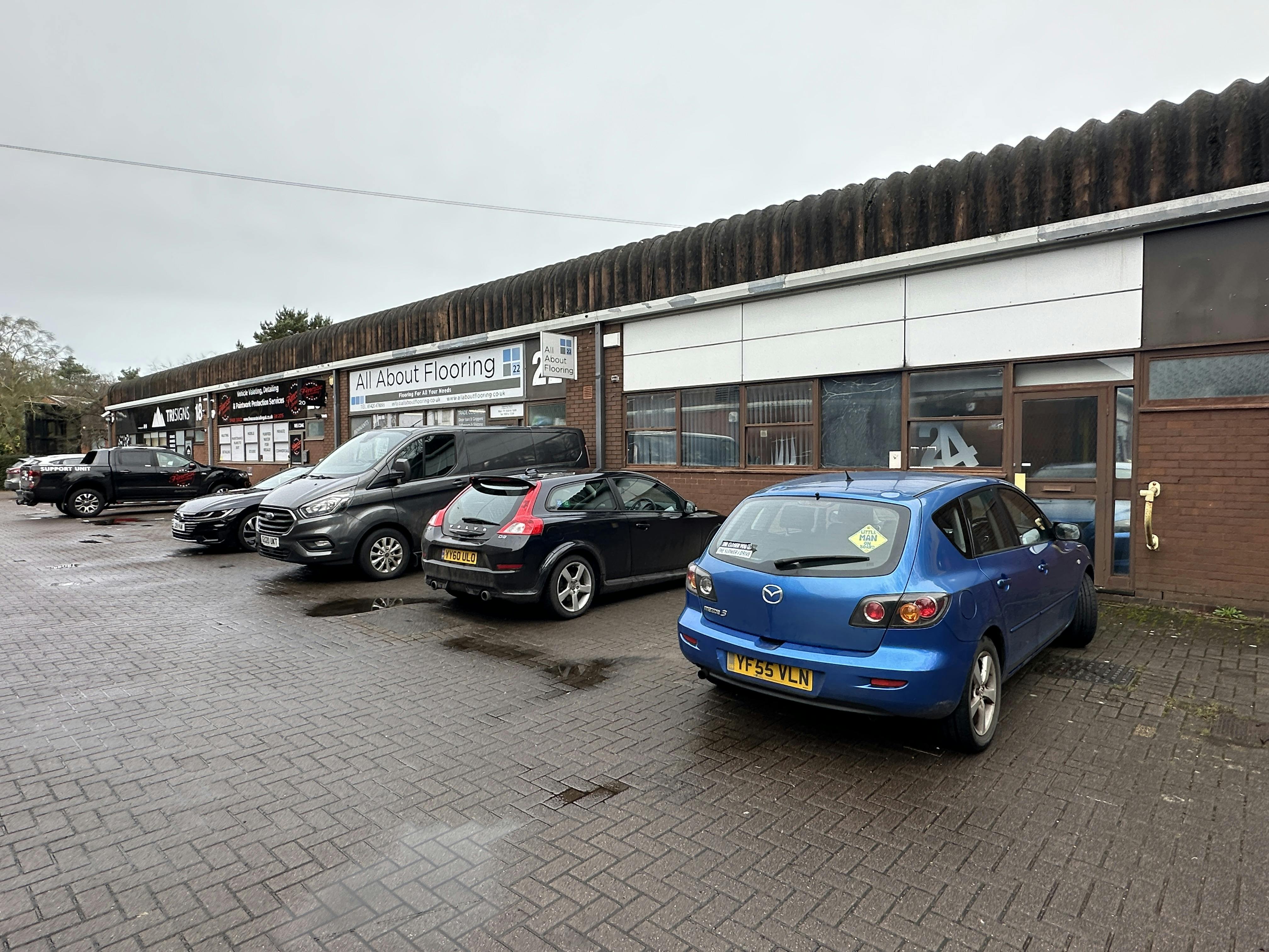 24 Woolmer Trading Estate, Bordon, Industrial / Warehouse To Let - IMG_8120.JPG
