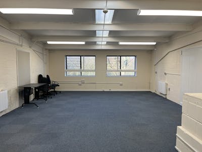 Office / Storage Units at Edison Workspace, 52 Edison Rd, Aylesbury, Office To Let - IMG_0900.JPG