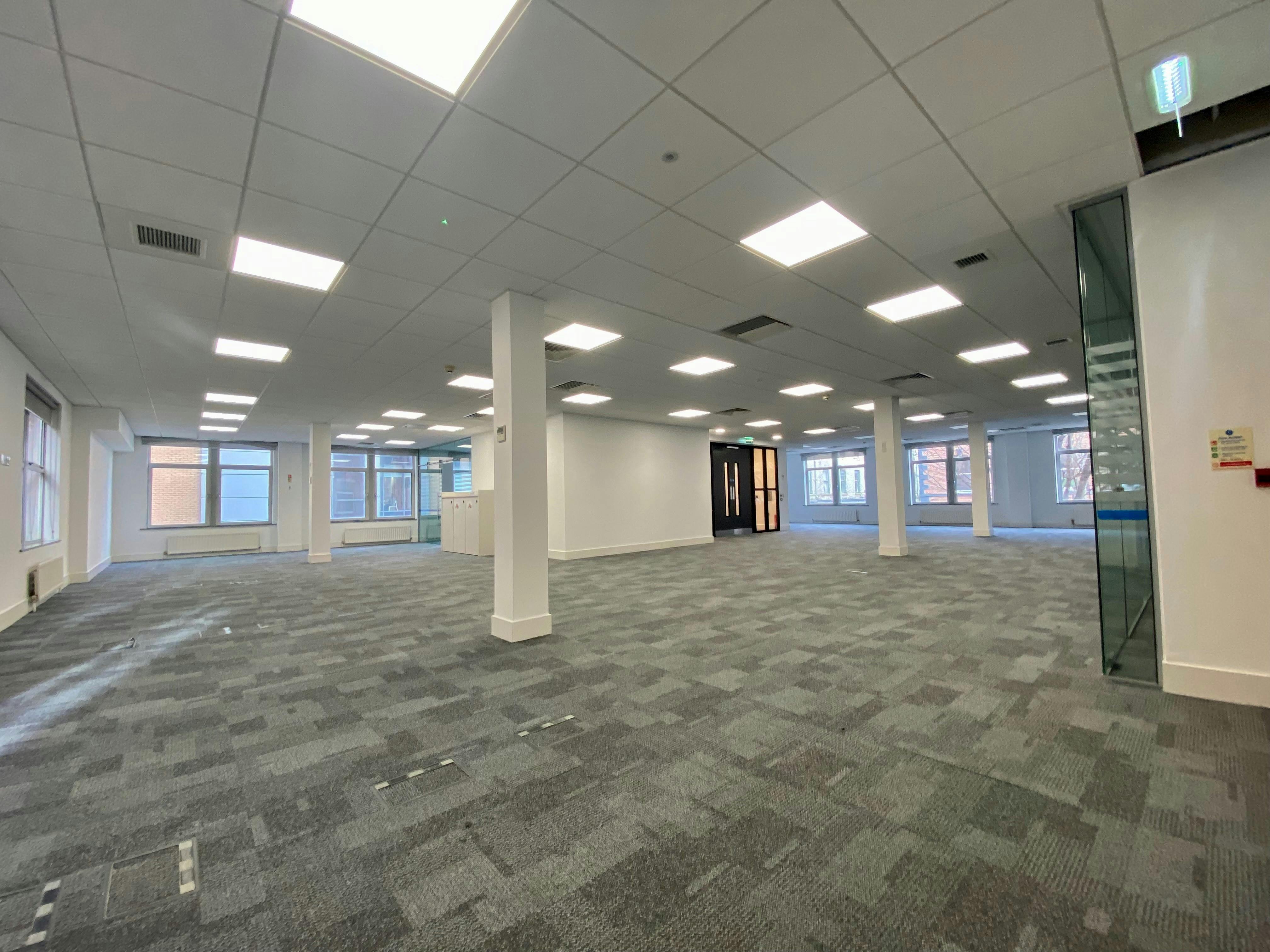 19 Bedford Street, Belfast, Offices To Let - Image 4