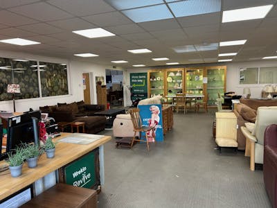 Unit 4, Shrewsbury, Trade Counter To Let - 4.jpg