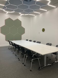 65 London Wall, London, Office To Let - Meeting Room.jpg