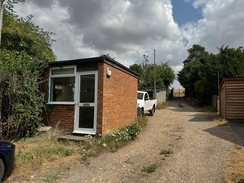 Rear of 112 Piccotts End - IMG_5780.jpeg