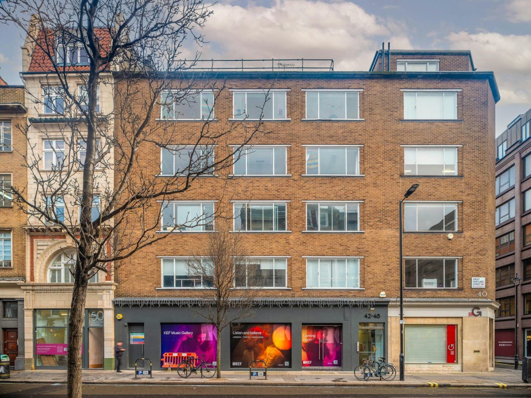 8656393234a7c5fe77ad5fdb01f46ded4248greatportlandstreetweb1920x1440.jpg 42 Great Portland Street, London, Office To Let - 8656393234a7c5fe77ad5fdb01f46ded4248greatportlandstreetweb1920x1440.jpg