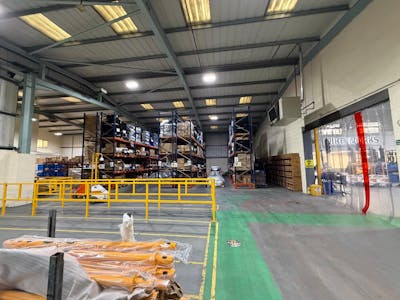 Units 7-11 Avenue Close, Birmingham, Industrial / Warehouse For Sale - p3.jpg